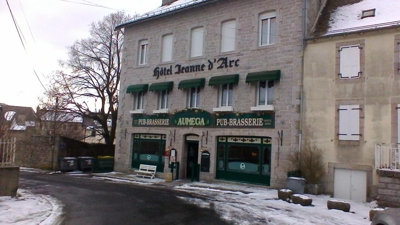 Hotel Jeanne D'Arc Saint-Chély-dʼApcher Exteriör bild